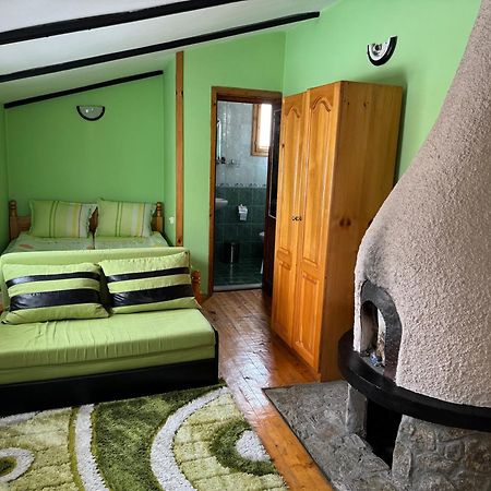 Mama Emiliya Guest House Beli Iskar Dış mekan fotoğraf