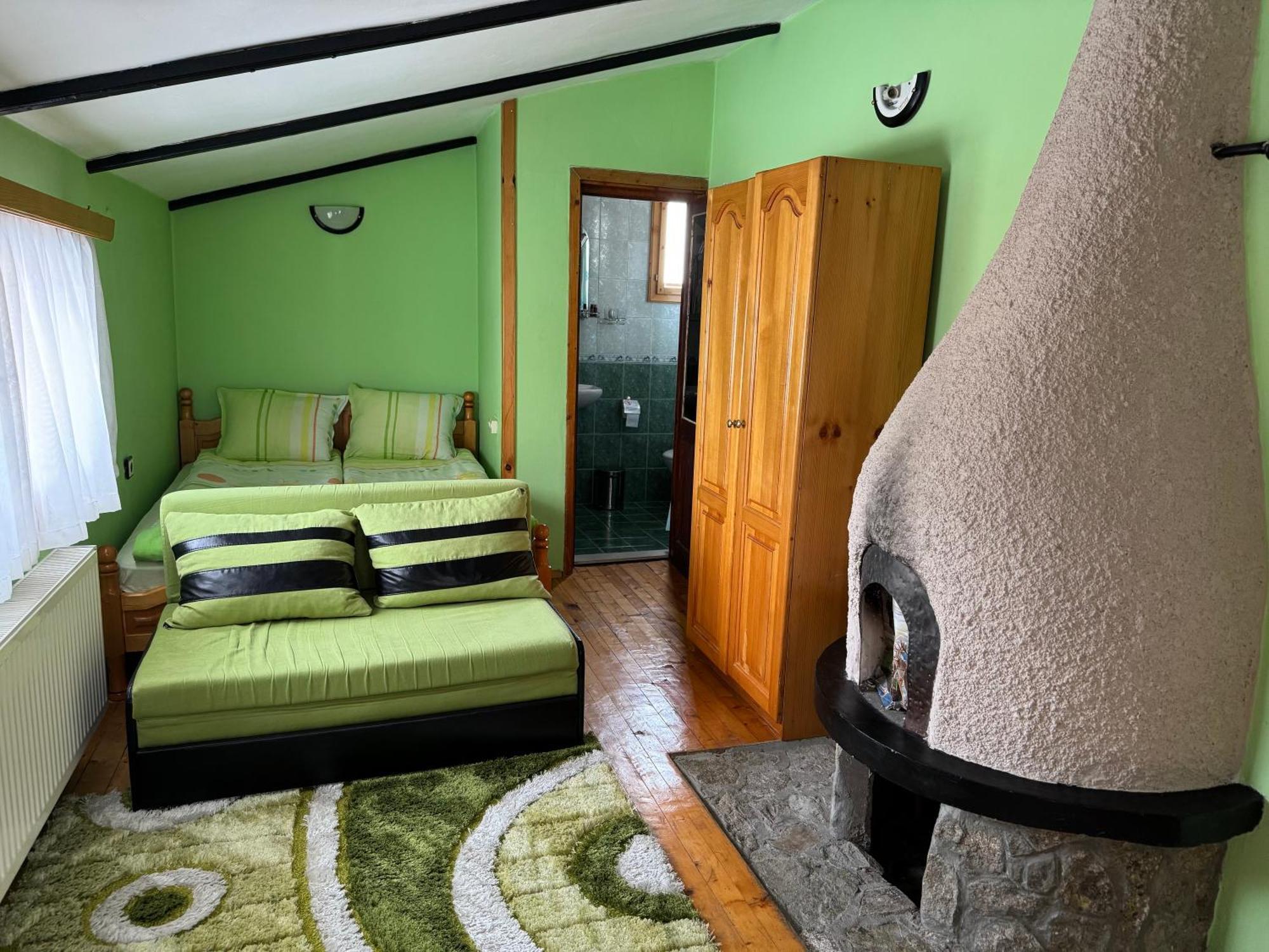 Mama Emiliya Guest House Beli Iskar Dış mekan fotoğraf