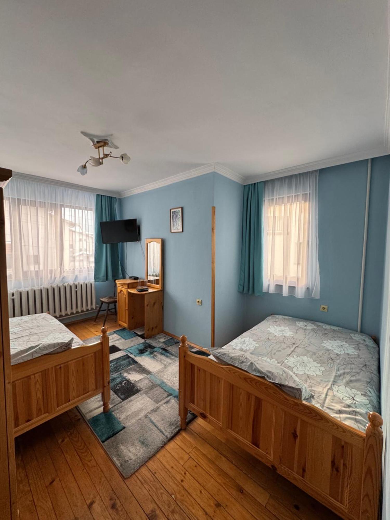 Mama Emiliya Guest House Beli Iskar Dış mekan fotoğraf